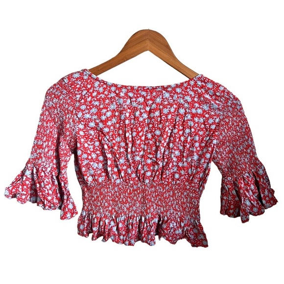 Free People A Bit Of Something Sweet Blouse Smocked Floral Peasant Boho Top XS - Picture 8 of 8